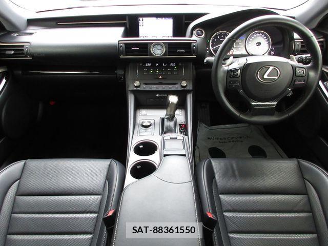Lexus RC 2014-12 8780904-1