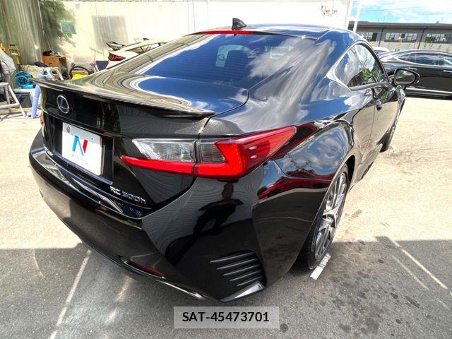 Lexus RC 2014-11 8780903-17