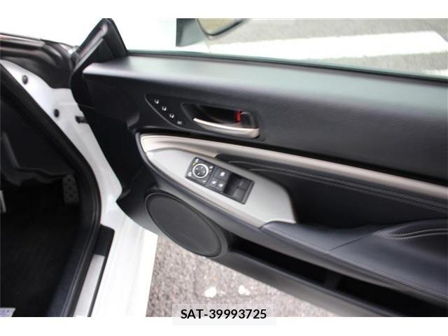 Lexus RC 2015-04 8780902-27