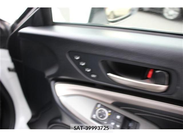 Lexus RC 2015-04 8780902-28