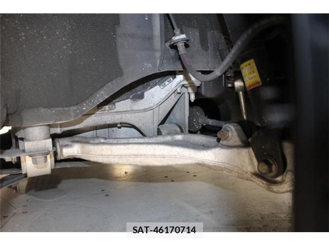 Lexus RC 2015-12 8830021-19