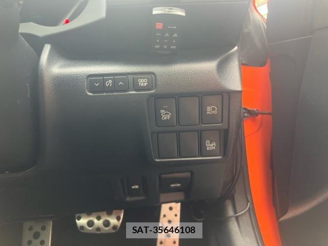 Lexus RC 2015-11 8849603-14