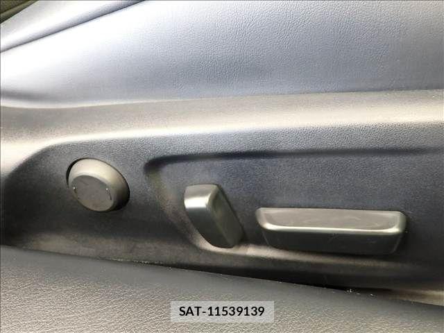 Lexus RC 2020-03 8883860-22
