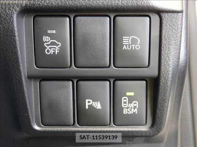 Lexus RC 2020-03 8883860-7