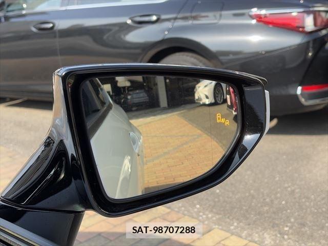 Lexus RC 2022-07 730513-10