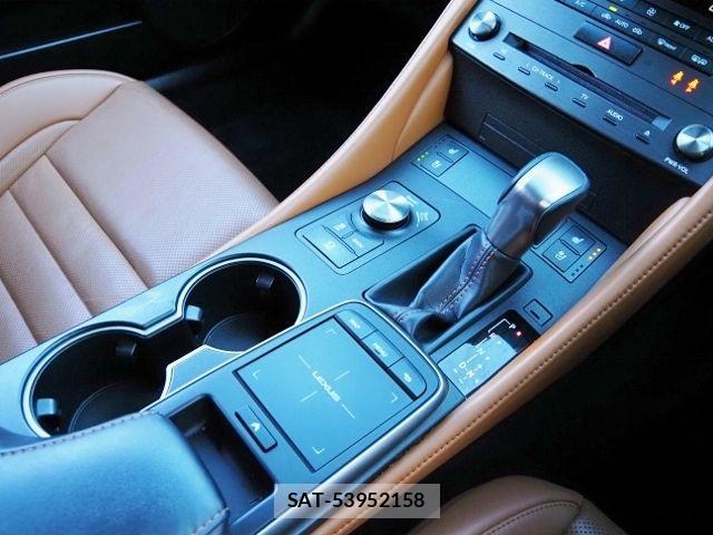 Lexus RC 2020-11 2082103-23