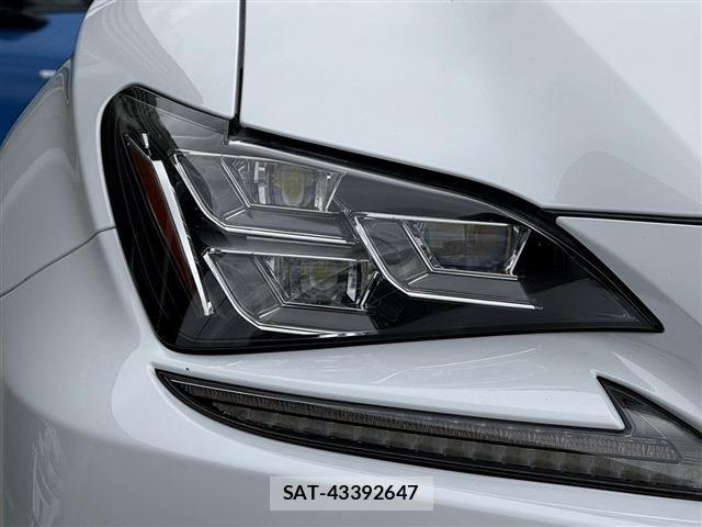 Lexus RC 2015-08 7272242-11