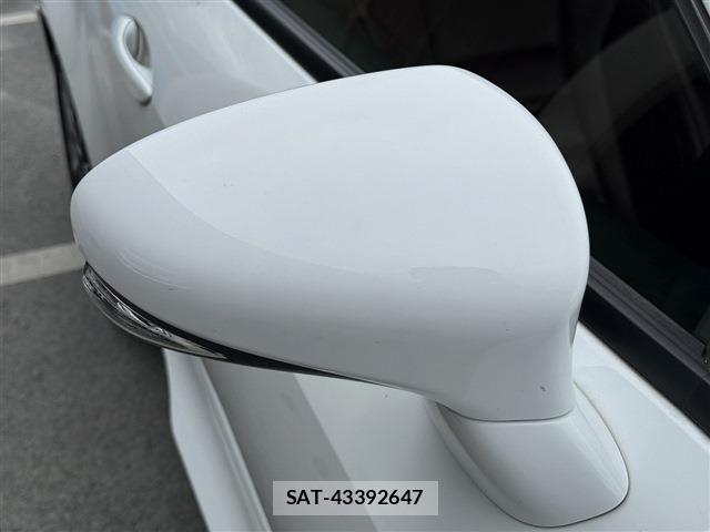 Lexus RC 2015-08 7272242-28