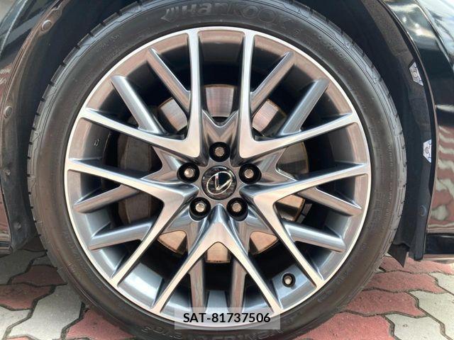 Lexus RC 2015-05 7725175-12