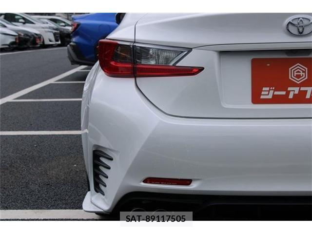 Lexus RC 2015-06 8413309-17