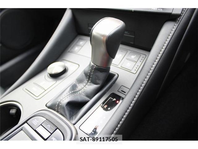 Lexus RC 2015-06 8413309-6