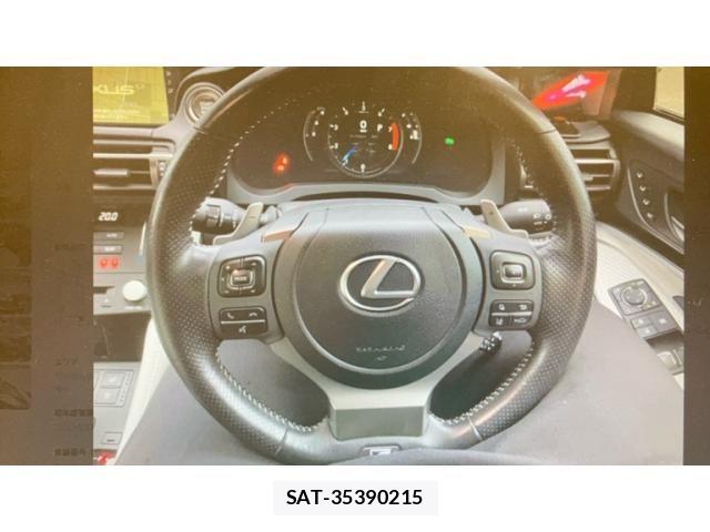 Lexus RC 2022-03 8883859-13