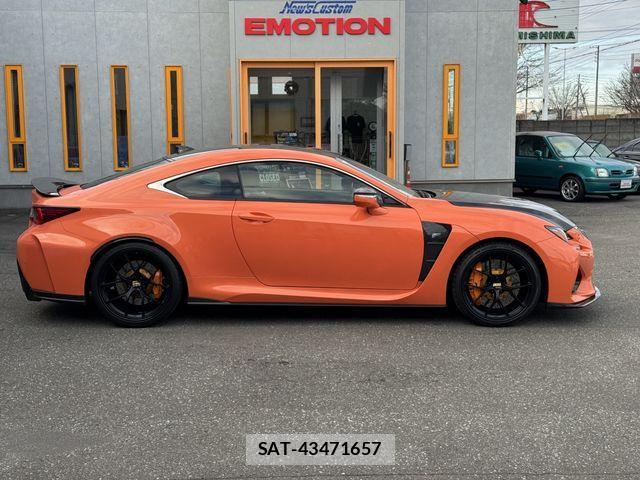 Lexus RC F 2017-04 3378129-12