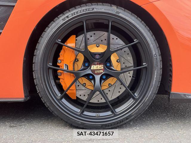 Lexus RC F 2017-04 3378129-13