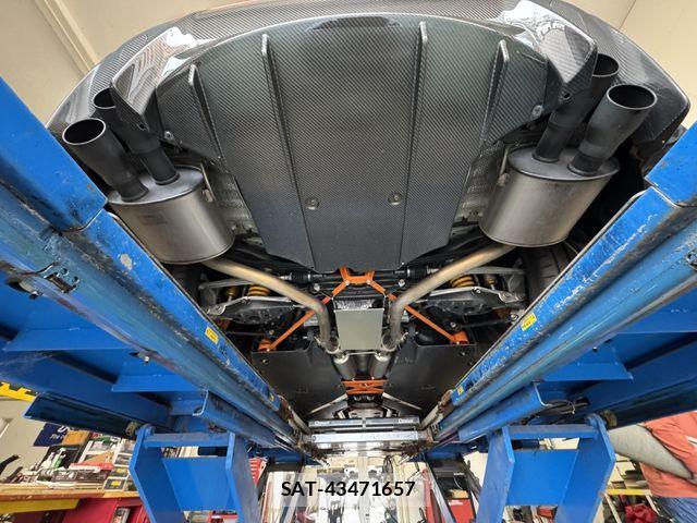 Lexus RC F 2017-04 3378129-15