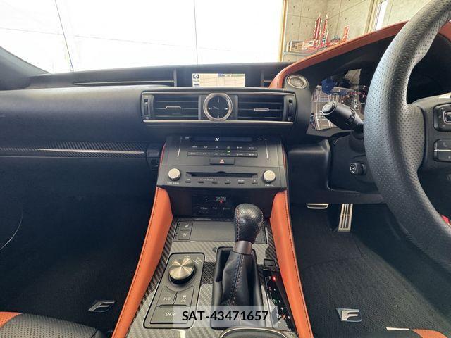 Lexus RC F 2017-04 3378129-28