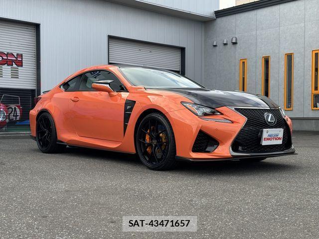 Lexus RC F 2017-04 3378129-2