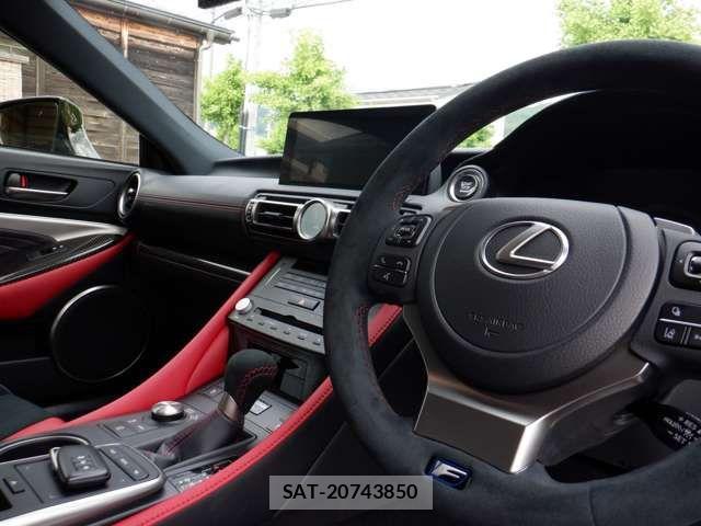 Lexus RC F 2025-05 3674878-17