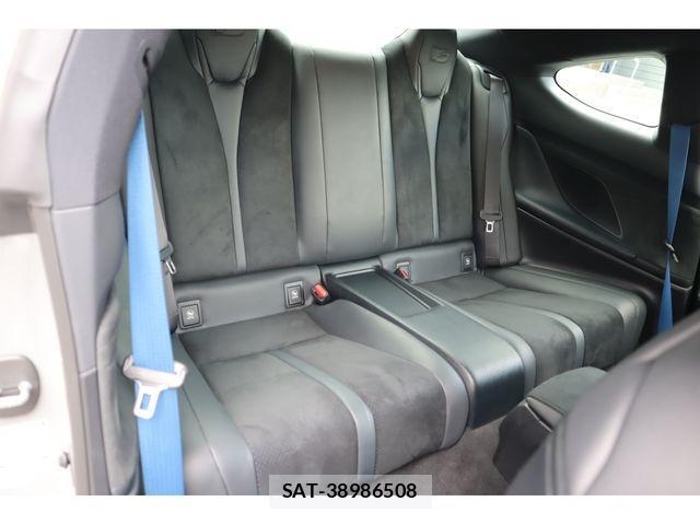 Lexus RC F 2024-02 3674874-10