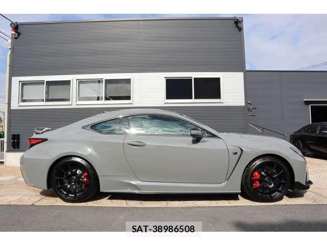 Lexus RC F 2024-02 3674874-3