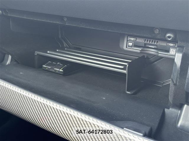 Lexus RC F 2022-12 6499624-13