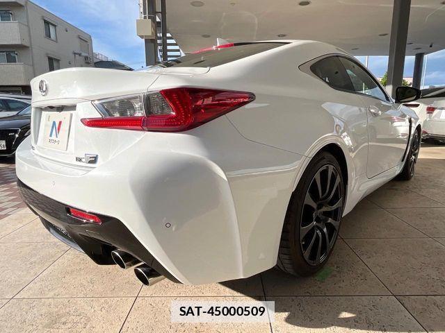 Lexus RC F 2015-09 7725176-16