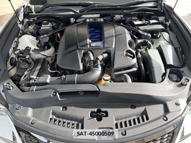 Lexus RC F 2015-09 7725176-17