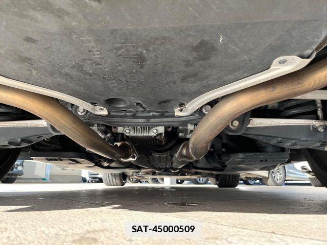 Lexus RC F 2015-09 7725176-18