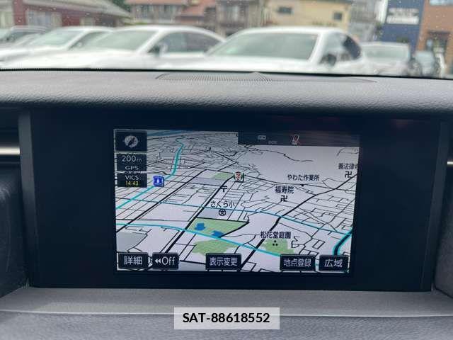 Lexus RC F 2017-07 7786624-4