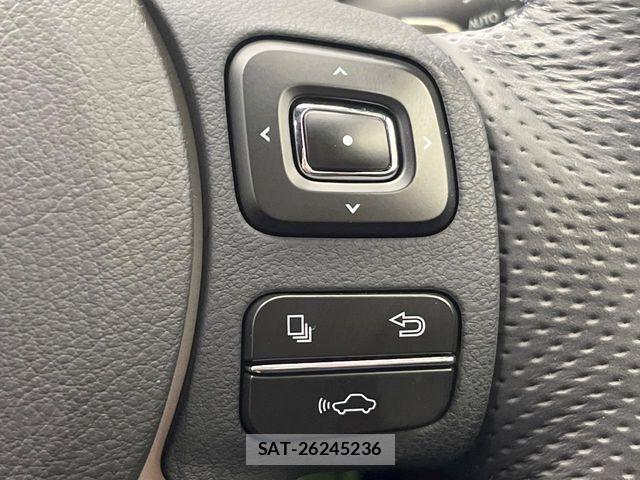Lexus RC F 2016-01 8131046-3