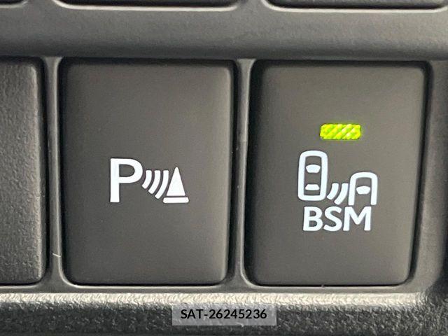 Lexus RC F 2016-01 8131046-5