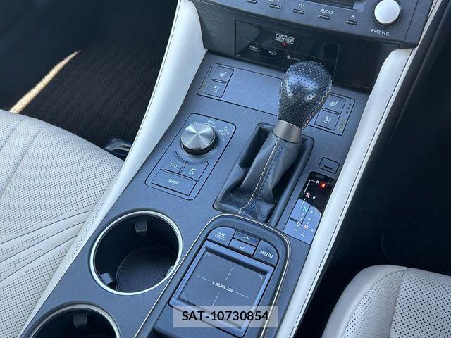 Lexus RC F 2015-03 8366782-2