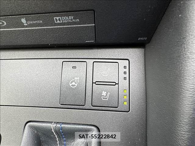 Lexus RC F 2015-07 8743498-10