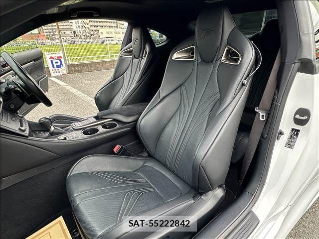 Lexus RC F 2015-07 8743498-4