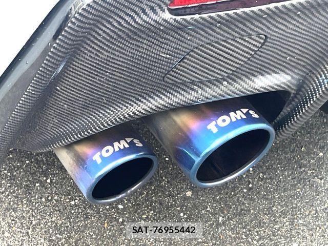 Lexus RC F 2018-08 8743497-3