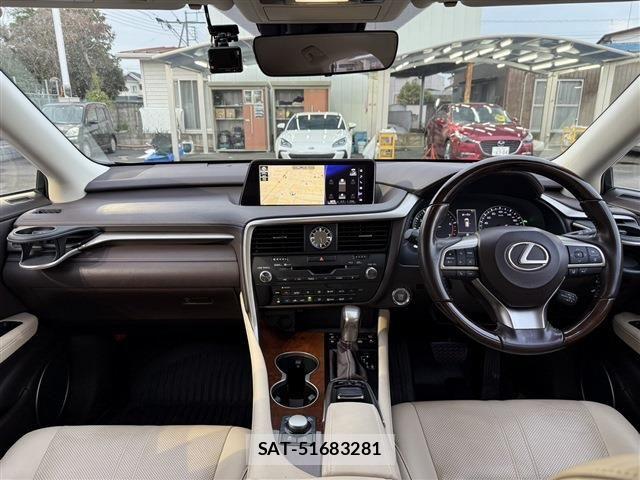 Lexus RX 2016-04 6011854-16