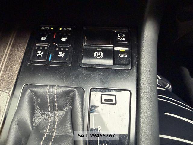 Lexus RX 2016-05 6216486-22