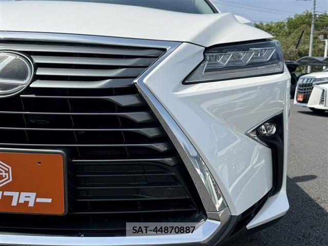 Lexus RX 2017-11 6676715-16