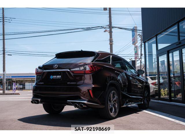 Lexus RX 2016-08 7251362-3