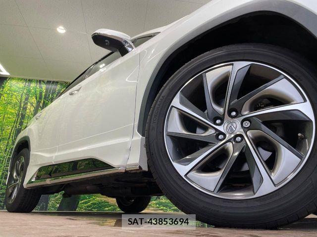 Lexus RX 2017-06 7358547-12