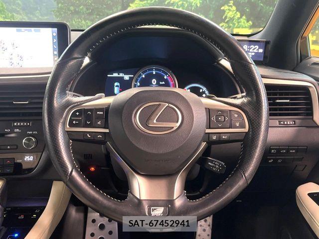 Lexus RX 2017-05 7455458-10