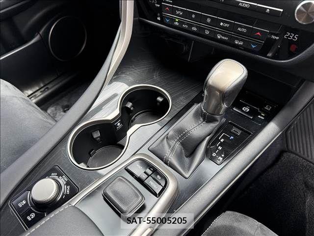 Lexus RX 2015-10 7902873-16