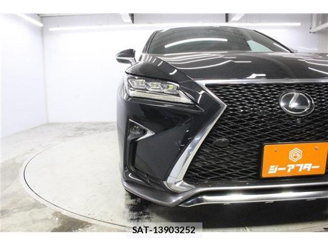 Lexus RX 2017-11 8208452-10
