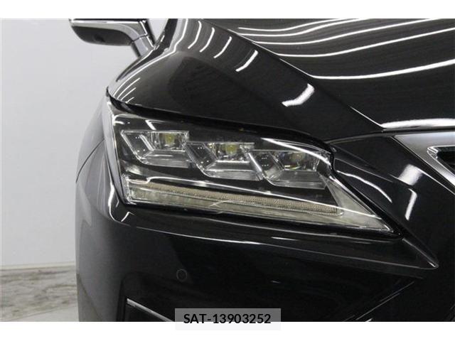 Lexus RX 2017-11 8208452-11