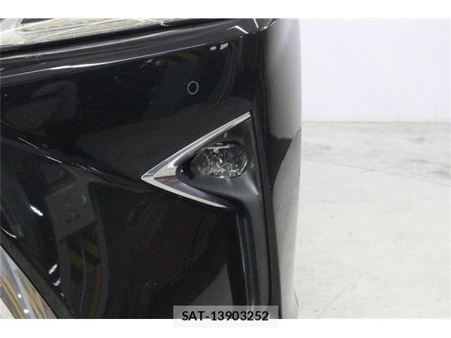 Lexus RX 2017-11 8208452-15