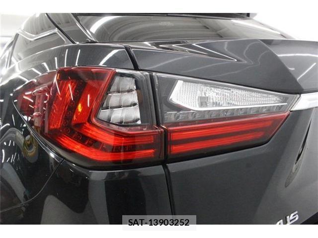Lexus RX 2017-11 8208452-17
