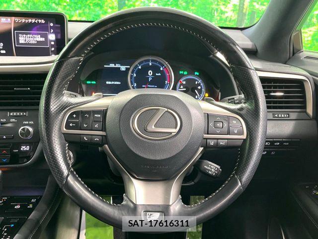 Lexus RX 2016-11 8230636-12