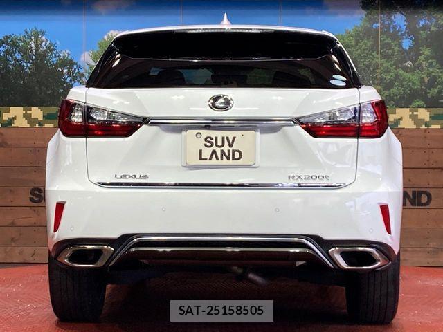 Lexus RX 2016-04 6815740-14