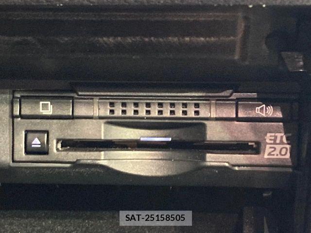 Lexus RX 2016-04 6815740-6