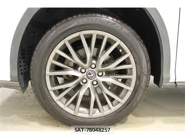 Lexus RX 2016-02 6907827-25